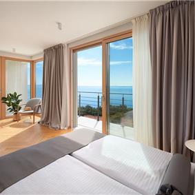 3 bedroom villa with pool and sea views Hvar island sleeps 6